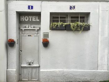 De La Felicite Paris